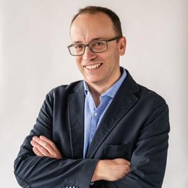 Professor Tobias Loetscher